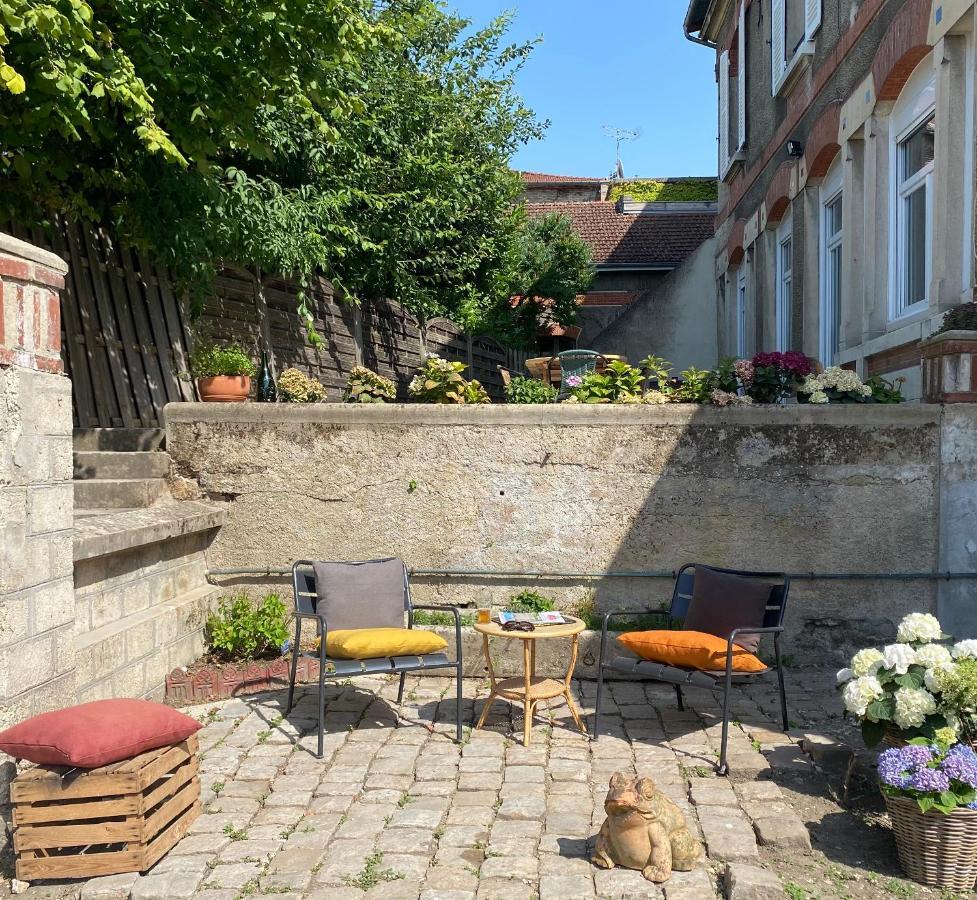 Le Clos Maison 3 Avec Exterieur Et Parking Centre Holiday home Epernay